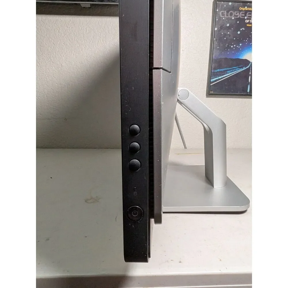Dell OptiPlex All-in-One Desktop - Core i3, 240GB SATA SSD